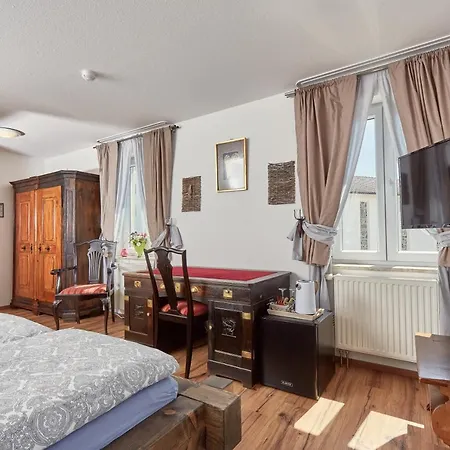 Hotel-krone-lounge فندق Herdwangen-Schönach