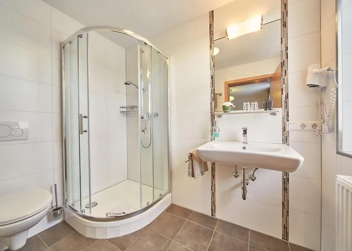 Szálloda Hotel-krone-lounge *